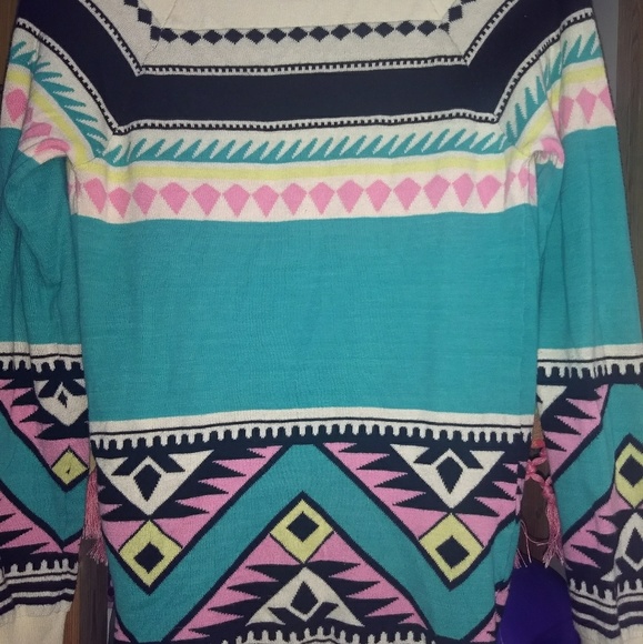 Aztec Print Button Up Cardigan size XS - Picture 2 of 4